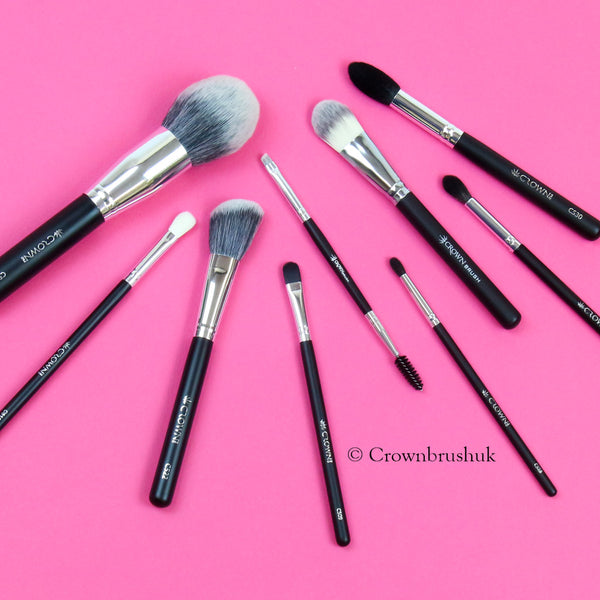 Which Makeup Brushes Do I Need?