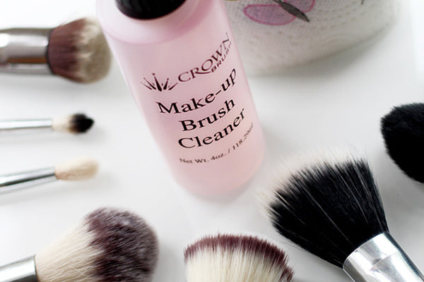 How to Clean Your Makeup Brushes