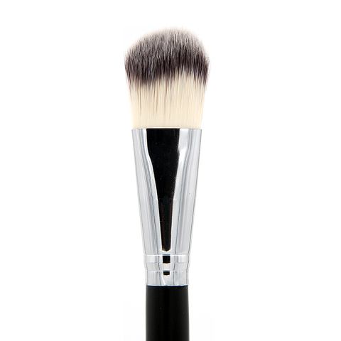 SS011 Deluxe Oval Shadow Brush