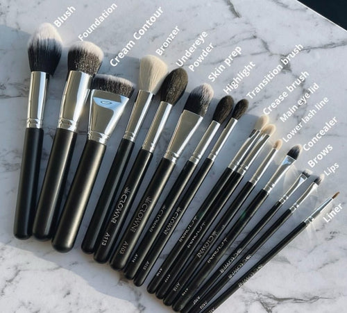 902 Deluxe Pro Makeup Brush Set